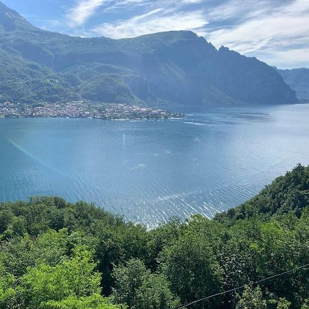 Appartamento Timeless Con Piscina E Tennis Valbrona Eksteriør bilde