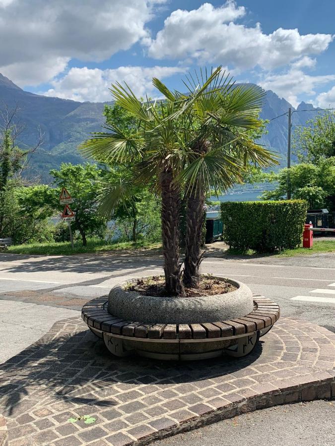 Appartamento Timeless Con Piscina E Tennis Valbrona Eksteriør bilde